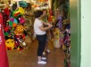 Thumbs/tn_Rose and Kristen shopping 2.jpg